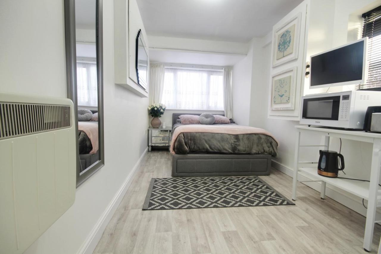 Winstree Road Bed and Breakfast Lexden Esterno foto